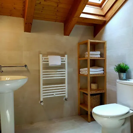 Turisticos La Estacion Y Estudio * Onís